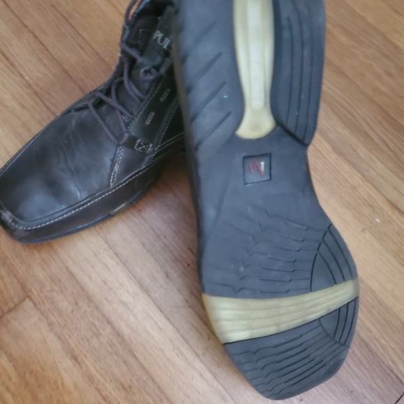 Boots - Picture 3 of 3